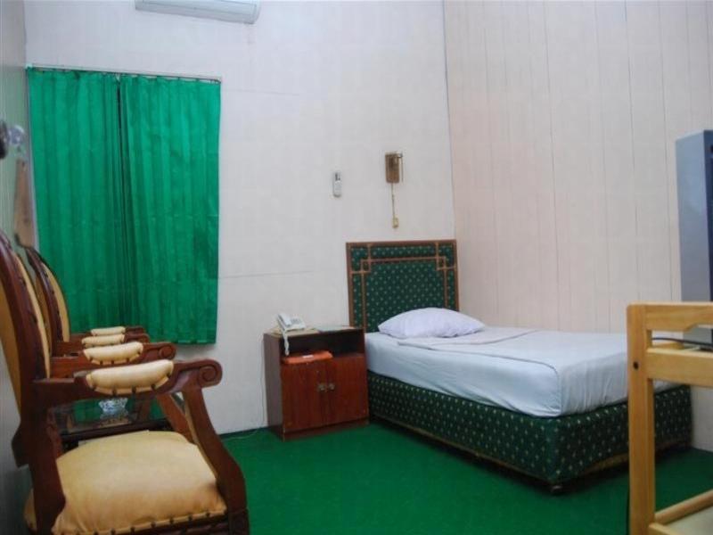 Hotel Andhika Syariah Samarinda Exterior photo